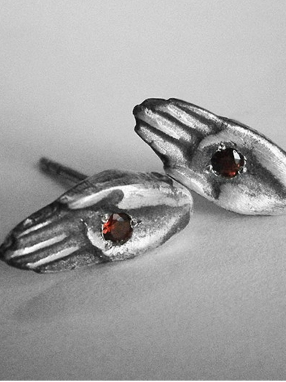silver stud earrings little hands with red little stones